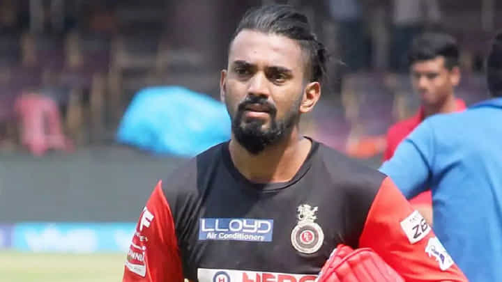 ‘ಆರ್ಸಿಬಿ ಕ್ಯಾಪ್ಟನ್ ಕೆಎಲ್ ರಾಹುಲ್’: ಚಿನ್ನಸ್ವಾಮಿಯಲ್ಲಿ ಮೊಳಗಿದ ಘೋಷಣೆ ; ವಿಡಿಯೋ ನೋಡಿ ‘ಆರ್ಸಿಬಿ ಕ್ಯಾಪ್ಟನ್ ಕೆಎಲ್ ರಾಹುಲ್’: ಚಿನ್ನಸ್ವಾಮಿಯಲ್ಲಿ ಮೊಳಗಿದ ಘೋಷಣೆ ; ವಿಡಿಯೋ ನೋಡಿ