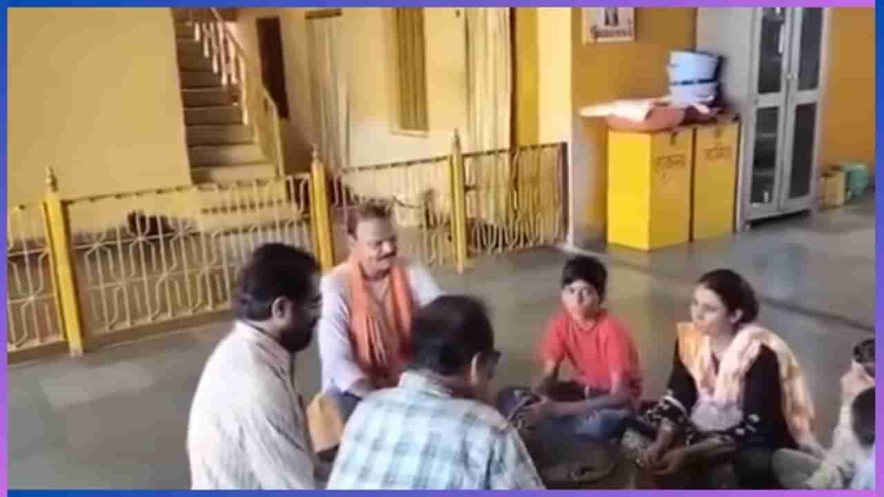 Viral: ನಮಗೆ ಯಾರೂ ಗೌರವ ಕೊಡಲ್ಲ, ಗಂಡನ ಕಾಟಕ್ಕೆ ಬೇಸತ್ತು ಮಕ್ಕಳೊಂದಿಗೆ ಹಿಂದೂ ಧರ್ಮ ಸೇರಿದ ಮುಸ್ಲಿಂ ಮಹಿಳೆ