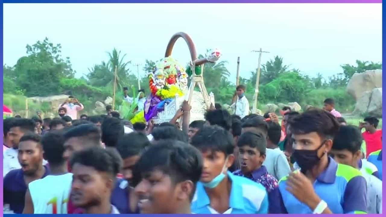 Dasara 2024: 500 ವರ್ಷಗಳ ಇತಿಹಾಸವಿರುವ ಹೊಸಪೇಟೆ ದಸರಾ ಹೇಗಿರುತ್ತೆ ಗೊತ್ತಾ? Dasara 2024: 500 ವರ್ಷಗಳ ಇತಿಹಾಸವಿರುವ ಹೊಸಪೇಟೆ ದಸರಾ ಹೇಗಿರುತ್ತೆ ಗೊತ್ತಾ?