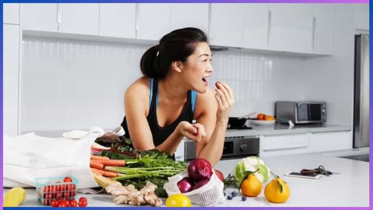 Weight Loss Tips : ತ್ವರಿತವಾಗಿ ತೂಕ ಇಳಿಸೋಕೆ ಈ ಆಹಾರ ತ್ಯಜಿಸಿ, ತಿಂಗಳಲ್ಲೆ ದೇಹದಲ್ಲಾಗುವ ಬದಲಾವಣೆ ನೋಡಿ Weight Loss Tips : ತ್ವರಿತವಾಗಿ ತೂಕ ಇಳಿಸೋಕೆ ಈ ಆಹಾರ ತ್ಯಜಿಸಿ, ತಿಂಗಳಲ್ಲೆ ದೇಹದಲ್ಲಾಗುವ ಬದಲಾವಣೆ ನೋಡಿ