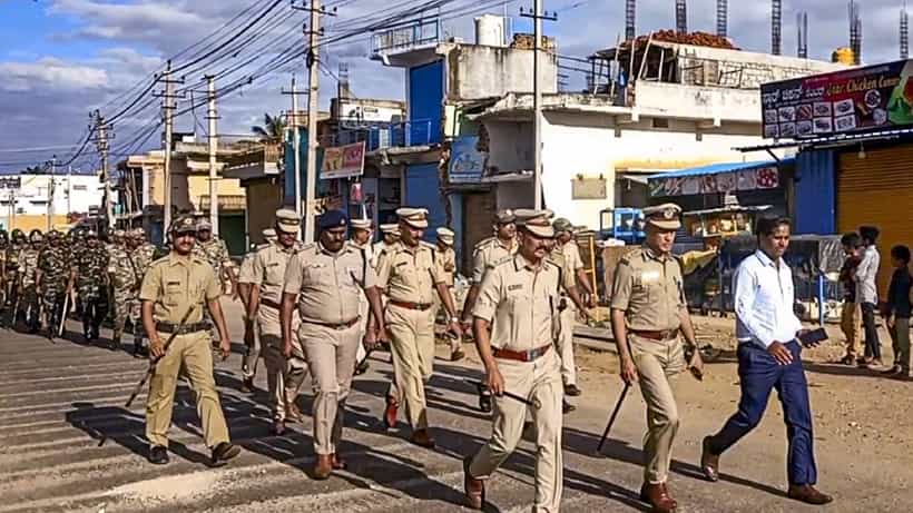 ಮಂಡ್ಯ ಗಲಭೆ: ನಾಗಮಂಗಲಕ್ಕೆ ಬಾರದಂತೆ ಪ್ರಮೋದ್ ಮುತಾಲಿಕ್ಗೆ ನಿರ್ಬಂಧ