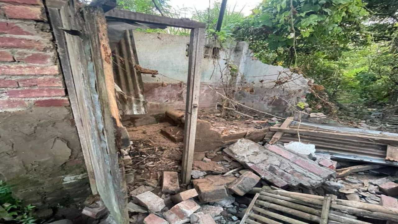 ಡ್ರೋನ್, ರಾಕೆಟ್ ದಾಳಿ; ಮಣಿಪುರದ ಶಾಲೆಗಳಿಗೆ ನಾಳೆ ರಜೆ ಡ್ರೋನ್, ರಾಕೆಟ್ ದಾಳಿ; ಮಣಿಪುರದ ಶಾಲೆಗಳಿಗೆ ನಾಳೆ ರಜೆ