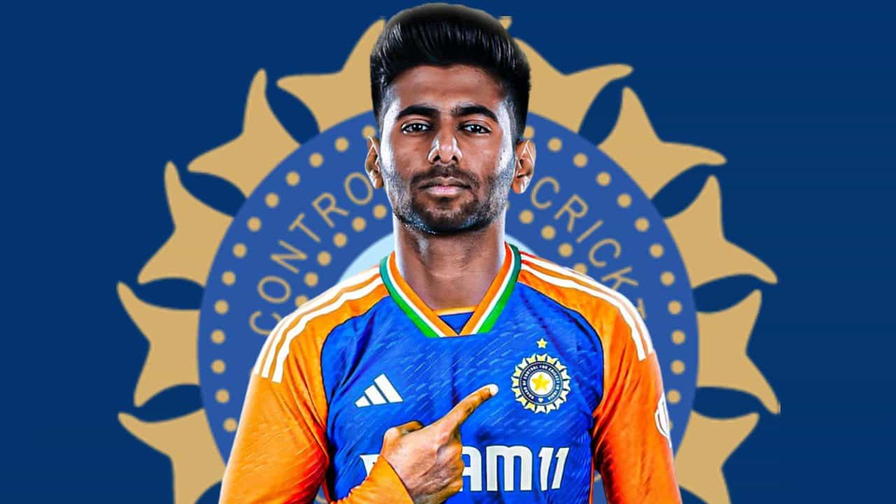 ಬಾಂಗ್ಲಾದೇಶ್ ವಿರುದ್ಧದ ಟಿ20 ಸರಣಿಗೆ ಟೀಮ್ ಇಂಡಿಯಾವನ್ನು ಪ್ರಕಟಿಸಲಾಗಿದೆ. 15 ಸದಸ್ಯರ ಈ ತಂಡದಲ್ಲಿ ಯುವ ವೇಗಿ ಮಯಾಂಕ್ ಯಾದವ್ (Mayank Yadav) ಕೂಡ ಸ್ಥಾನ ಪಡೆದಿದ್ದಾರೆ. ಐಪಿಎಲ್ನಲ್ಲಿ ತನ್ನ ವೇಗದ ಬೌಲಿಂಗ್ನೊಂದಿಗೆ ಸಂಚಲನ ಸೃಷ್ಟಿಸಿದ್ದ ಮಯಾಂಕ್ ಇದೇ ಮೊದಲ ಬಾರಿಗೆ ಭಾರತ ತಂಡದಲ್ಲಿ ಚಾನ್ಸ್ ಸಿಕ್ಕಿದೆ.