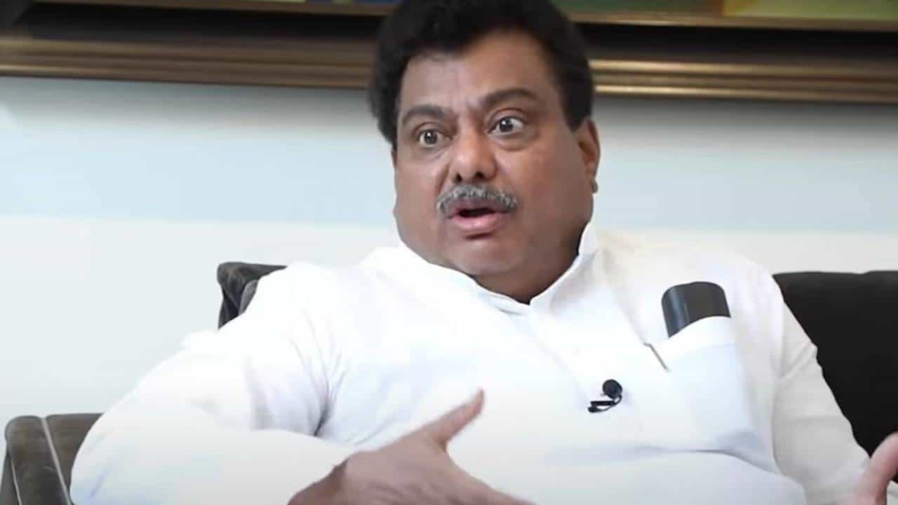 ಪ್ರಾಸಿಕ್ಯೂಷನ್ ಭೀತಿ: ತಮ್ಮ ವಿರುದ್ಧದ ಆರೋಪಕ್ಕೆ ಸಚಿವ ಎಂಬಿ ಪಾಟೀಲ್ ಸ್ಪಷ್ಟನೆ ಪ್ರಾಸಿಕ್ಯೂಷನ್ ಭೀತಿ: ತಮ್ಮ ವಿರುದ್ಧದ ಆರೋಪಕ್ಕೆ ಸಚಿವ ಎಂಬಿ ಪಾಟೀಲ್ ಸ್ಪಷ್ಟನೆ