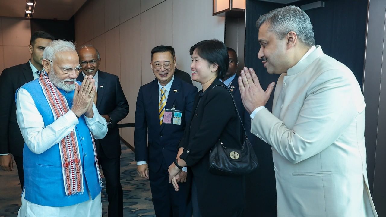 PM Modi Singapore Visit: 6 ವರ್ಷಗಳ ನಂತರ ಮೊದಲ ಬಾರಿಗೆ ಸಿಂಗಾಪುರಕ್ಕೆ ಆಗಮಿಸಿದ ಪ್ರಧಾನಿ ಮೋದಿ