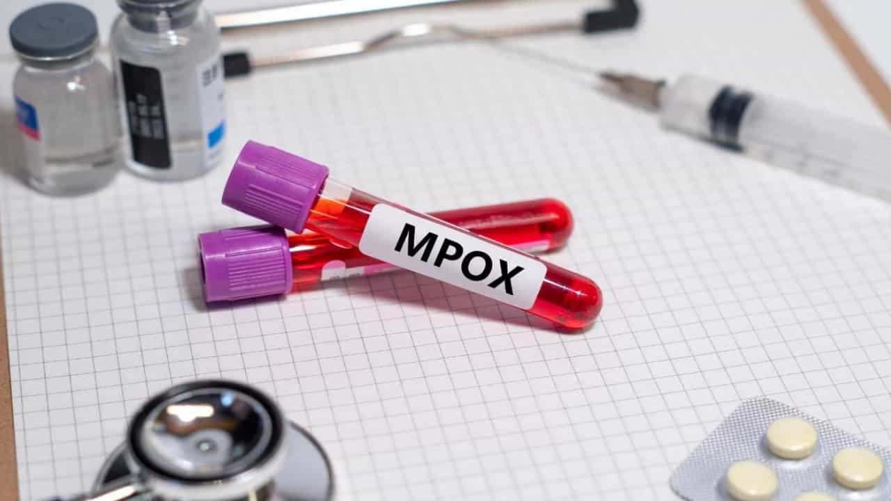 Mpox case: ಭಾರತದಲ್ಲಿ ಎಂಪಾಕ್ಸ್ ಪ್ರಕರಣ ದೃಢ: ಕೇಂದ್ರ ಸರ್ಕಾರ Mpox case: ಭಾರತದಲ್ಲಿ ಎಂಪಾಕ್ಸ್ ಪ್ರಕರಣ ದೃಢ: ಕೇಂದ್ರ ಸರ್ಕಾರ