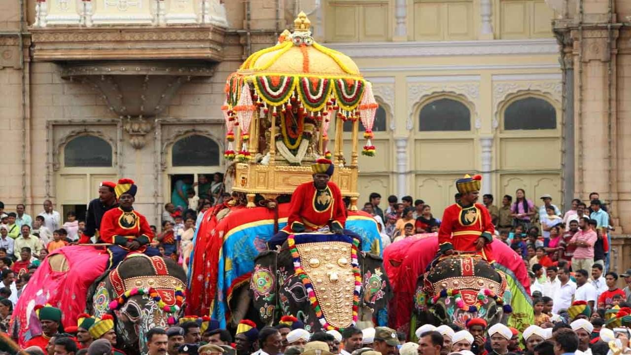 ಮೈಸೂರು ದಸರಾ ಪ್ರಾಯೋಜಕತ್ವದ ಪಟ್ಟಿ‌ ಬಿಡುಗಡೆ: ಜಂಬೂಸವಾರಿ ಪ್ರಾಯೋಜಕತ್ವಕ್ಕೆ 2 ಕೋಟಿ ರೂ ನಿಗದಿ