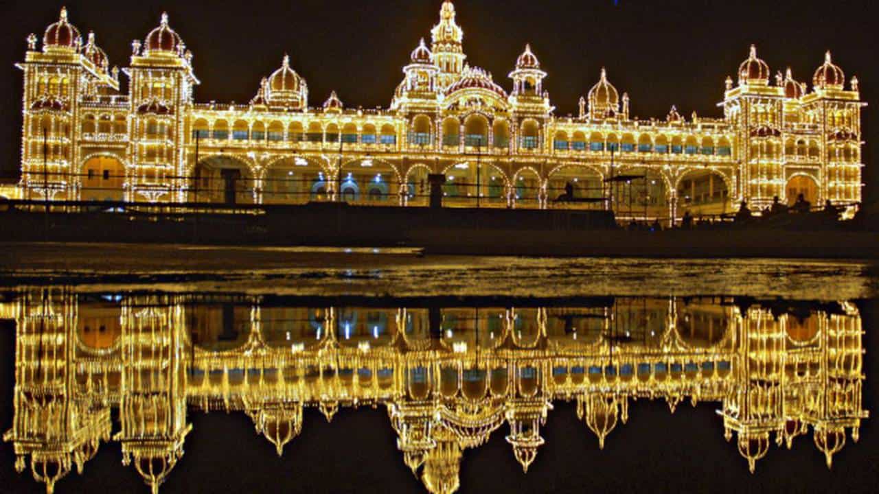 ಮೈಸೂರು ದಸರಾಗೆ ದಿನಗಣನೆ: ಅರಮನೆಯ ಮತ್ತಷ್ಟು ಅಂದ ಹೆಚ್ಚಿಸಲಿವೆ 1 ಲಕ್ಷ ವಿದ್ಯುತ್ ದೀಪಗಳು