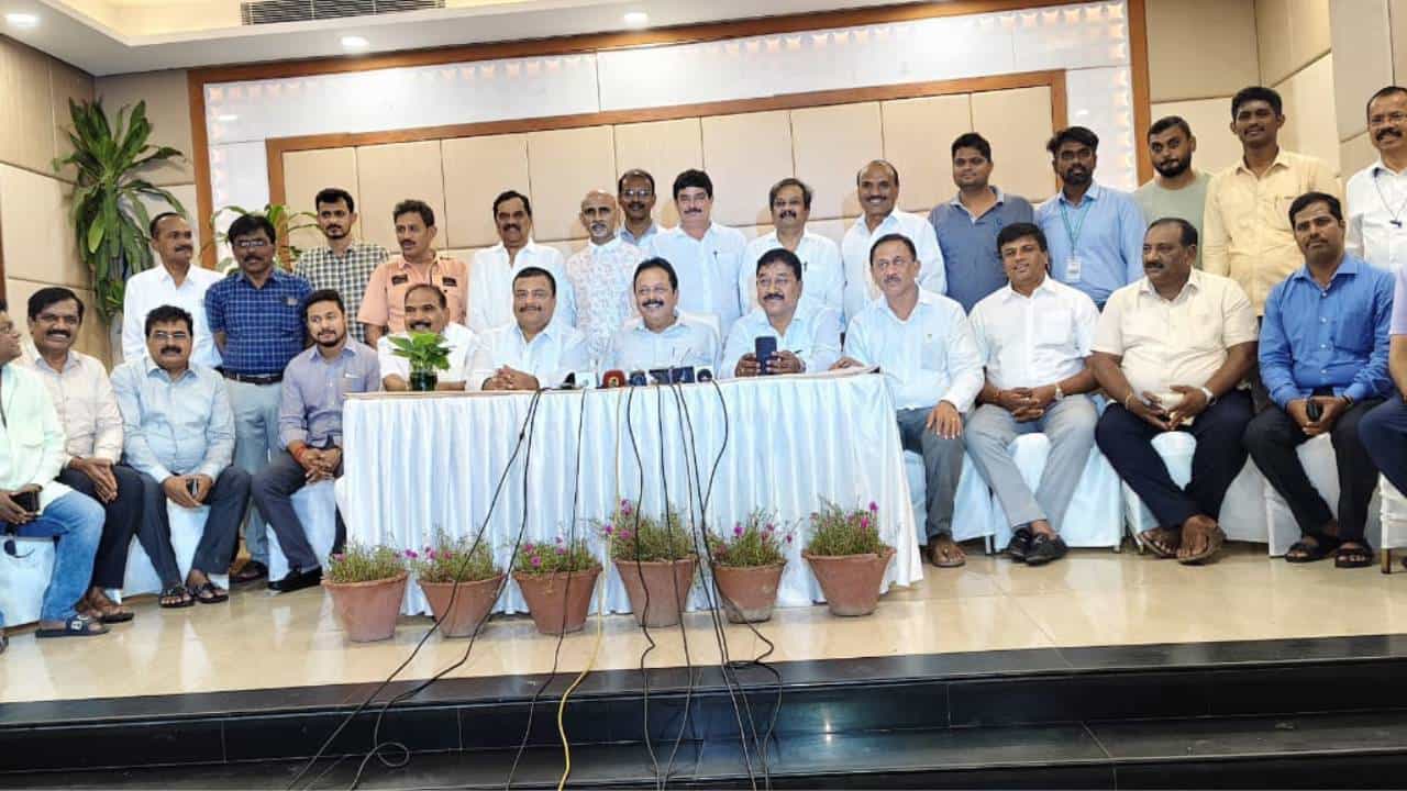 ದಸರಾಗೆ ಪ್ರಾಯೋಗಿಕ ಕಾವೇರಿ ಆರತಿ: ಆರತಿಗೆ ಇರುವ ಸವಾಲುಗಳೇನು? ದಸರಾಗೆ ಪ್ರಾಯೋಗಿಕ ಕಾವೇರಿ ಆರತಿ: ಆರತಿಗೆ ಇರುವ ಸವಾಲುಗಳೇನು?