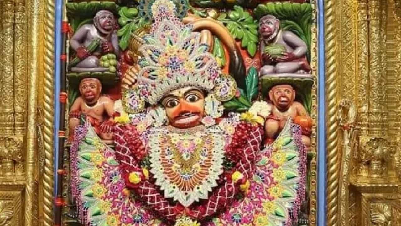 God Shani in female form: ಶನಿ ದೇವ ಸ್ತ್ರೀ ರೂಪದಲ್ಲಿ ಇರುವ ಆಂಜನೇಯಸ್ವಾಮಿ ದೇವಾಲಯ ಎಲ್ಲಿದೆ? ಏನಿದರ ವಿಶೇಷ God Shani in female form: ಶನಿ ದೇವ ಸ್ತ್ರೀ ರೂಪದಲ್ಲಿ ಇರುವ ಆಂಜನೇಯಸ್ವಾಮಿ ದೇವಾಲಯ ಎಲ್ಲಿದೆ? ಏನಿದರ ವಿಶೇಷ
