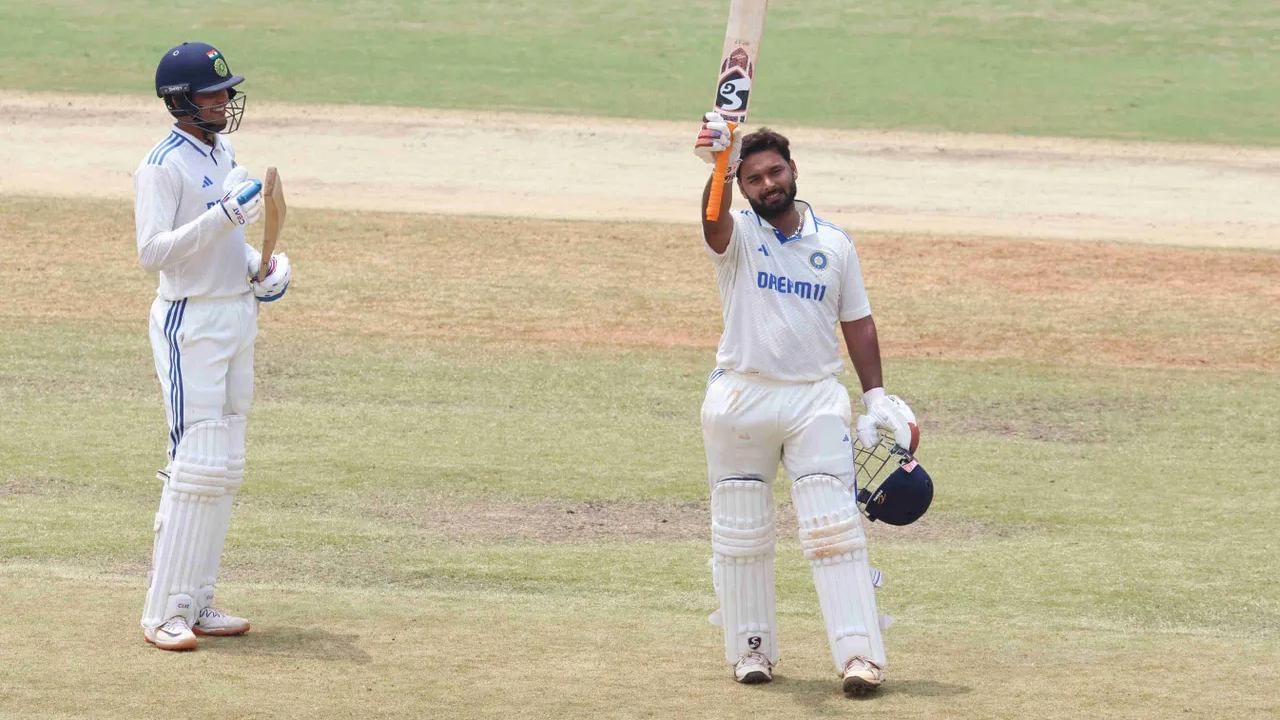 Rishabh Pant, de 26 anos, marcou um total de 6 séculos de teste em apenas 58 entradas. Com isso, ele se tornou o batedor guarda-postigo que marcou o maior século de Teste para o Time Índia nas entradas mais curtas.