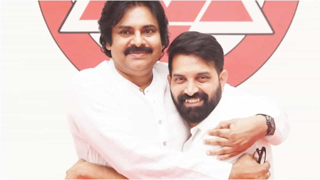 ಆಪ್ತ ಎನಿಸಿಕೊಂಡ ಜಾನಿ ಮಾಸ್ಟರ್ ವಿರುದ್ಧವೇ ಕಿರುಕುಳ ಆರೋಪ; ಕ್ರಮ ಕೈಗೊಳ್ತಾರಾ ಪವನ್ ಕಲ್ಯಾಣ್? ಆಪ್ತ ಎನಿಸಿಕೊಂಡ ಜಾನಿ ಮಾಸ್ಟರ್ ವಿರುದ್ಧವೇ ಕಿರುಕುಳ ಆರೋಪ; ಕ್ರಮ ಕೈಗೊಳ್ತಾರಾ ಪವನ್ ಕಲ್ಯಾಣ್?