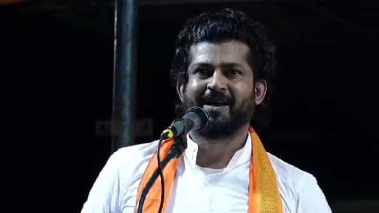 ಚಾಮುಂಡೇಶ್ವರಿ ಕ್ಷೇತ್ರ ಪ್ರಾಧಿಕಾರ: ಬಿಜೆಪಿ ಸಂಸದ ಯದುವೀರ್ ವಿರುದ್ಧ ಪ್ರತಾಪ್ ಸಿಂಹ ಕಿಡಿ ಚಾಮುಂಡೇಶ್ವರಿ ಕ್ಷೇತ್ರ ಪ್ರಾಧಿಕಾರ: ಬಿಜೆಪಿ ಸಂಸದ ಯದುವೀರ್ ವಿರುದ್ಧ ಪ್ರತಾಪ್ ಸಿಂಹ ಕಿಡಿ