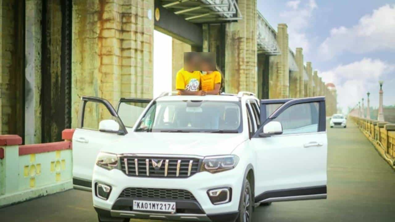 ತುಂಗಭದ್ರಾ ಡ್ಯಾಂ ಮೇಲೆ ಪ್ರೀ ವೆಡ್ಡಿಂಗ್ ಫೋಟೋ ಶೂಟ್, ಸಾರ್ವಜನಿಕರ ಆಕ್ರೋಶ ತುಂಗಭದ್ರಾ ಡ್ಯಾಂ ಮೇಲೆ ಪ್ರೀ ವೆಡ್ಡಿಂಗ್ ಫೋಟೋ ಶೂಟ್, ಸಾರ್ವಜನಿಕರ ಆಕ್ರೋಶ