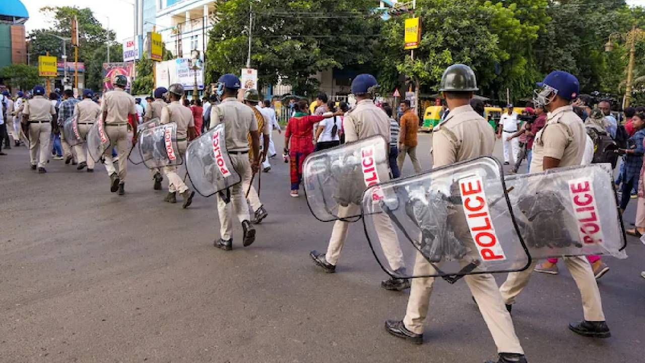 ವೈದ್ಯೆ ಮೇಲಿನ ಅತ್ಯಾಚಾರ, ಕೊಲೆ ಪ್ರಕರಣ: ಪ್ರತಿಭಟನೆಯಲ್ಲಿ ಮಹಿಳೆಗೆ ಲೈಂಗಿಕ ಕಿರುಕುಳ