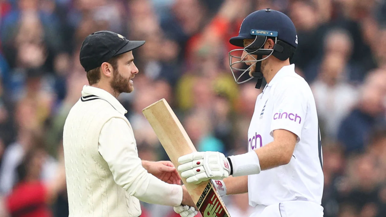 Não há mudança nos 4 primeiros colocados nas classificações do Teste ICC. A lenda inglesa Joe Root está na primeira posição com 899 pontos de classificação, enquanto o neozelandês Kane Williamson está em segundo lugar com 852 pontos de classificação. O neozelandês Daryl Mitchell continua na 3ª posição com 760 pontos de rating e o australiano Steve Smith continua na 4ª posição com 757 pontos de rating.