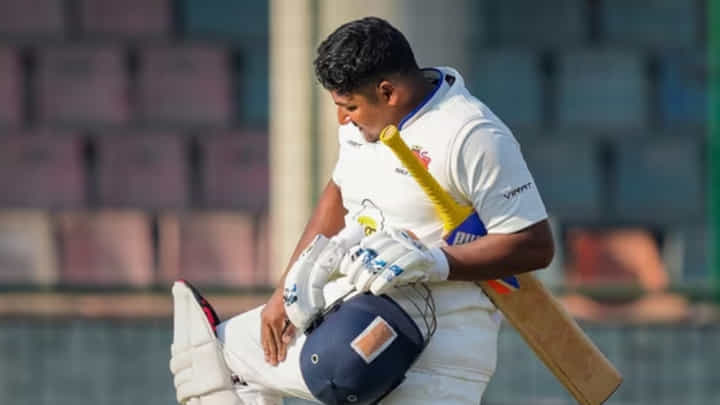 4, 4, 4, 4, 4... ಒಂದೇ ಓವರ್ನಲ್ಲಿ 5 ಬೌಂಡರಿ ಚಚ್ಚಿದ ಸರ್ಫರಾಜ್..! ವಿಡಿಯೋ ನೋಡಿ 4, 4, 4, 4, 4... ಒಂದೇ ಓವರ್ನಲ್ಲಿ 5 ಬೌಂಡರಿ ಚಚ್ಚಿದ ಸರ್ಫರಾಜ್..! ವಿಡಿಯೋ ನೋಡಿ