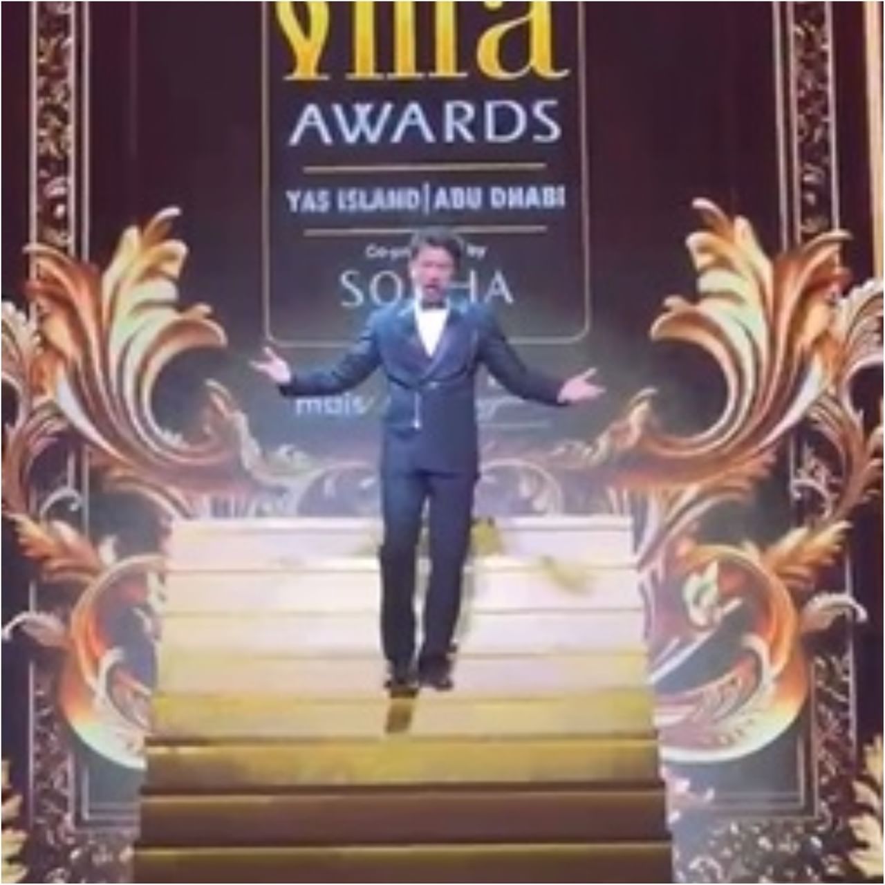 ಐಫಾ (IIFA) 2024 ಪ್ರಶಸ್ತಿ ಪ್ರದಾನ ಸಮಾರಂಭ ಅಬುಧಾಬಿಯ ಯಾಸಾ ದ್ವೀಪದಲ್ಲಿ ಅದ್ಧೂರಿಯಾಗಿ ನಡೆಯುತ್ತಿದೆ. ಭಾರತ ಚಿತ್ರರಂಗದ ಪ್ರಮುಖ ಚಿತ್ರರಂಗದವರು ಐಫಾನಲ್ಲಿ ಭಾಗಿಯಾಗಿದ್ದಾರೆ.