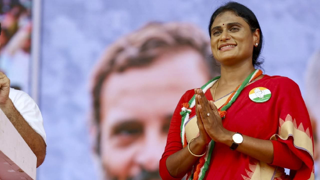 ತಿರುಪತಿ ಲಡ್ಡು ವಿವಾದ; ಪ್ರಾಣಿಗಳ ಕೊಬ್ಬಿನ ಆರೋಪದ ವಿರುದ್ಧ ಸಿಬಿಐ ತನಿಖೆಗೆ ಆಂಧ್ರ ಕಾಂಗ್ರೆಸ್ ಆಗ್ರಹ ತಿರುಪತಿ ಲಡ್ಡು ವಿವಾದ; ಪ್ರಾಣಿಗಳ ಕೊಬ್ಬಿನ ಆರೋಪದ ವಿರುದ್ಧ ಸಿಬಿಐ ತನಿಖೆಗೆ ಆಂಧ್ರ ಕಾಂಗ್ರೆಸ್ ಆಗ್ರಹ