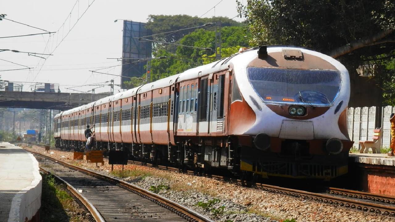 ಯಶವಂತಪುರ - ಹೊಸೂರು ಮೆಮು ರೈಲು ಸಂಚಾರಕ್ಕೆ ಗ್ರೀನ್​ ಸಿಗ್ನಲ್​