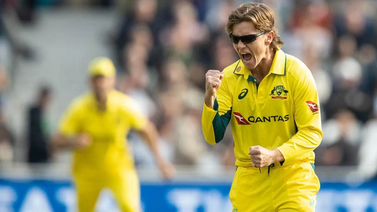 Na partida contra o Team India em 2023, o spinner australiano Adam Zampa deu 26 corridas em um único saldo. Depois disso, em 2023, Cameron Geen igualou esse recorde desnecessário ao sofrer 26 corridas em uma partida contra a Índia.