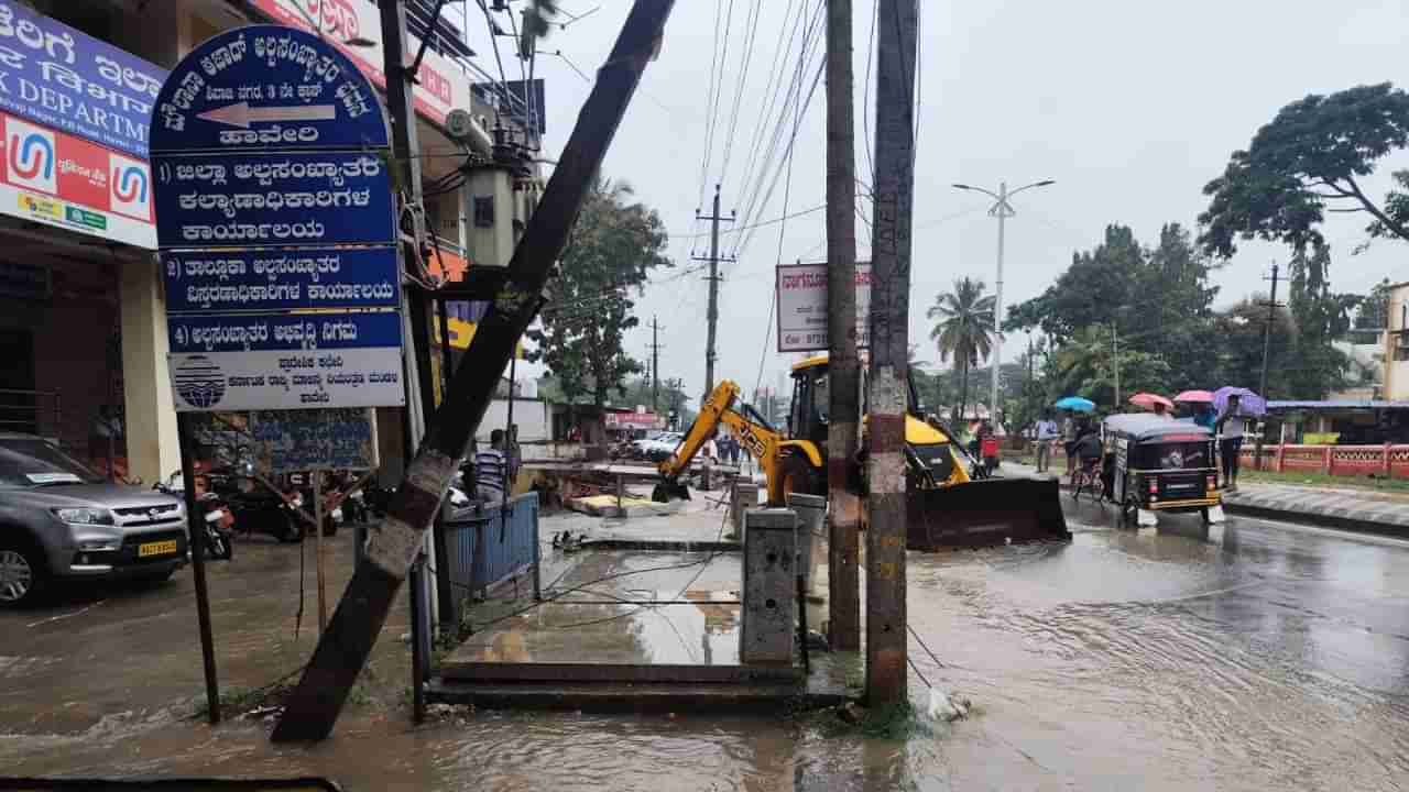 ಹಾವೇರಿ: ಚರಂಡಿಯಲ್ಲಿ ಬಿದ್ದು ಬಾಲಕ ಸಾವು, ಇಬ್ಬರು ಅಧಿಕಾರಿಗಳು ಅಮಾನತು