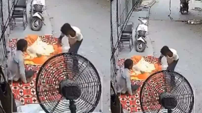 Viral: ಪಾರ್ಕ್ನಲ್ಲಿ ಮೂತ್ರ ವಿಸರ್ಜನೆ ಮಾಡುವುದನ್ನು ತಡೆದ ವ್ಯಕ್ತಿಗೆ ಹಿಗ್ಗಾಮುಗ್ಗಾ ಥಳಿಸಿದ ಯುವಕ; ವಿಡಿಯೋ ವೈರಲ್