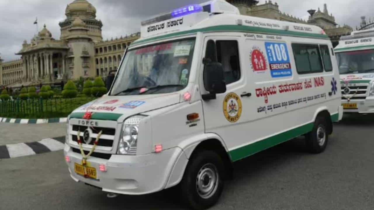 ಆಂಬ್ಯುಲೆನ್ಸ್​ಗೆ ದಾರಿ ಬಿಟ್ಟಾಗ ಸಂಚಾರ ನಿಯಮ ಉಲ್ಲಂಘನೆಯಾದರೆ ದಂಡವಿಲ್ಲ: ಆಯುಕ್ತ ಅನುಚೇತ್​