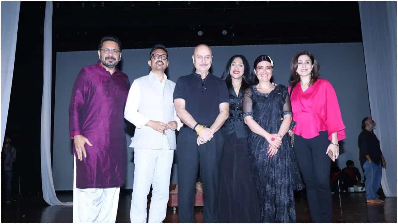 ಬೆಳ್ಳಿ ತೆರೆಯಲ್ಲಿ ಮಿಂಚಿದರೂ ರಂಗಭೂಮಿ ಮರೆಯದ ಅನುಪಮ್ ಖೇರ್ ಬೆಳ್ಳಿ ತೆರೆಯಲ್ಲಿ ಮಿಂಚಿದರೂ ರಂಗಭೂಮಿ ಮರೆಯದ ಅನುಪಮ್ ಖೇರ್