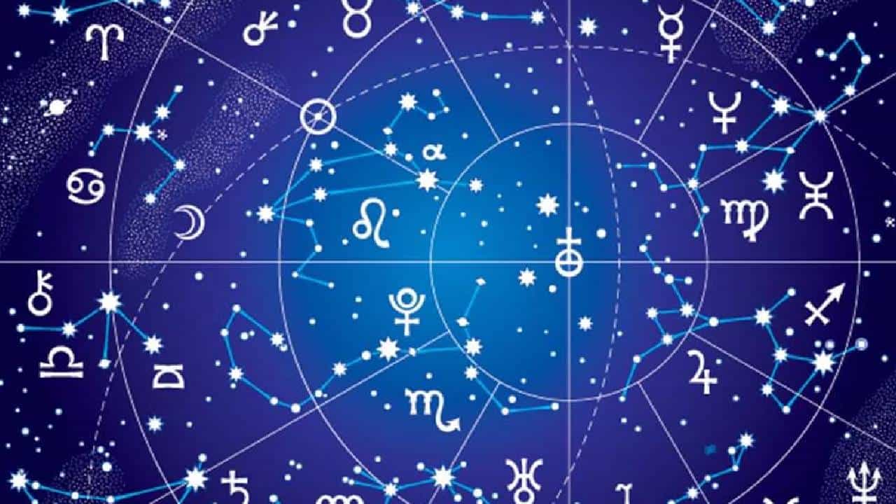 Daily Horoscope: ಈ ರಾಶಿಯವರು ಹಿತಶತ್ರುಗಳಿಂದ ದೂರವಿರುವುದು ಉತ್ತಮ Daily Horoscope: ಈ ರಾಶಿಯವರು ಹಿತಶತ್ರುಗಳಿಂದ ದೂರವಿರುವುದು ಉತ್ತಮ