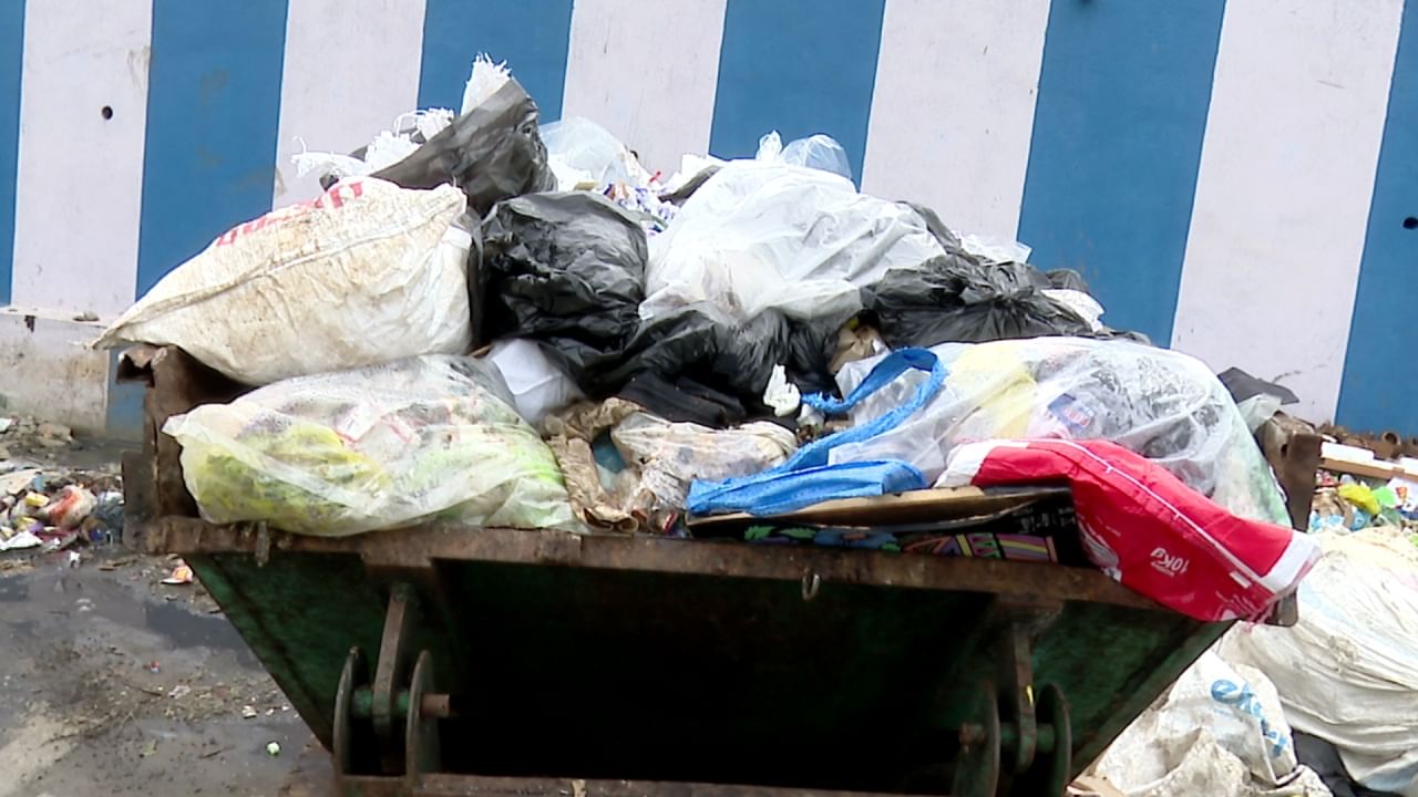 Bengaluru Drowning in Garbage: Rain Exposes Waste Management Failure, Kannada news