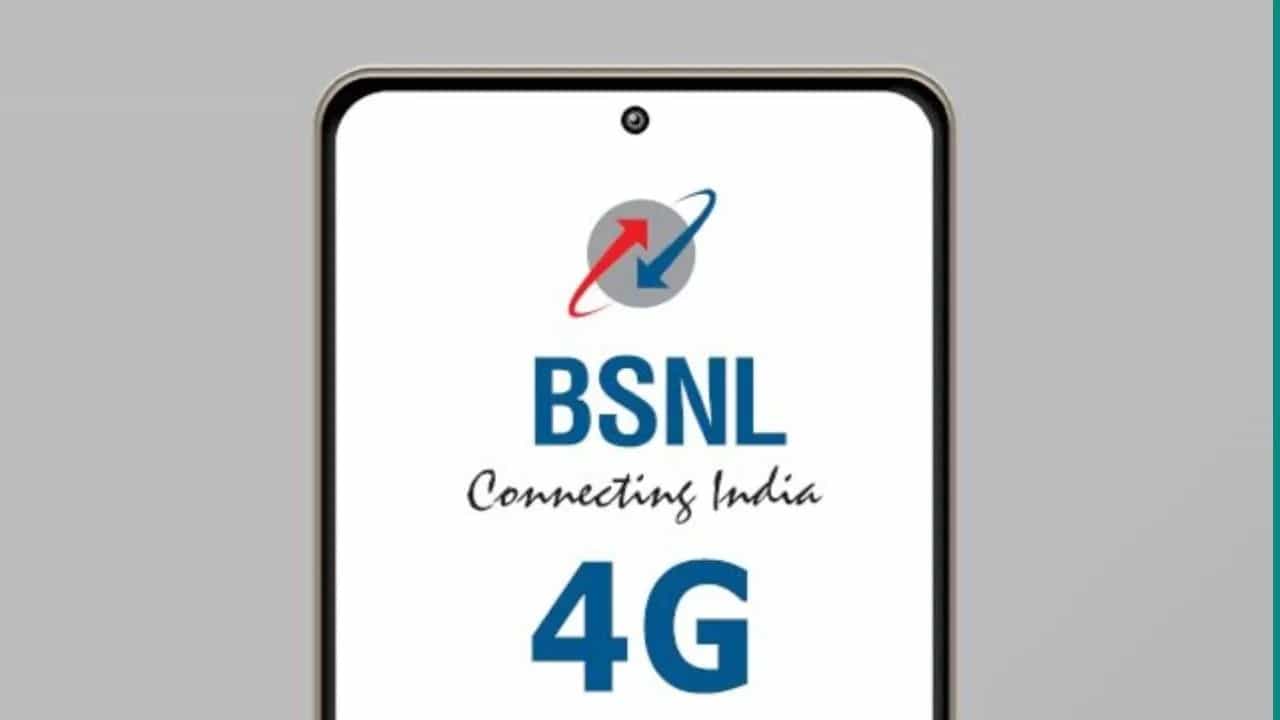 BSNL ತನ್ನ 4G ಸೇವೆಯನ್ನು ದೇಶದ ಅನೇಕ ನಗರಗಳಲ್ಲಿ ಪ್ರಾರಂಭಿಸಿದೆ. ಅದೇ ಸಮಯದಲ್ಲಿ, ಸರ್ಕಾರಿ ಸ್ವಾಮ್ಯದ ಟೆಲಿಕಾಂ ಕಂಪನಿಯು ಈಗ 5G ಗೆ ಸಜ್ಜಾಗಿದೆ. ಖಾಸಗಿ ಟೆಲಿಕಾಂ ಕಂಪನಿಗಳ ಹೆಚ್ಚುತ್ತಿರುವ ಮೊಬೈಲ್ ದರಗಳ ದೃಷ್ಟಿಯಿಂದ, ಲಕ್ಷಗಟ್ಟಲೆ ಬಳಕೆದಾರರು ಇತ್ತೀಚೆಗೆ ತಮ್ಮ ಸಂಖ್ಯೆಯನ್ನು BSNL ಗೆ ಪೋರ್ಟ್ ಮಾಡಿದ್ದಾರೆ. ಹೀಗಾಗು ತನ್ನ ಸೇವಾ ಗುಣಮಟ್ಟವನ್ನು ಸುಧಾರಿಸುವಲ್ಲಿ ನಿರತವಾಗಿದೆ ಮತ್ತು ಸಾವಿರಾರು ಹೊಸ ಮೊಬೈಲ್ ಟವರ್ಗಳನ್ನು ಕೂಡ ಸ್ಥಾಪಿಸಿದೆ.