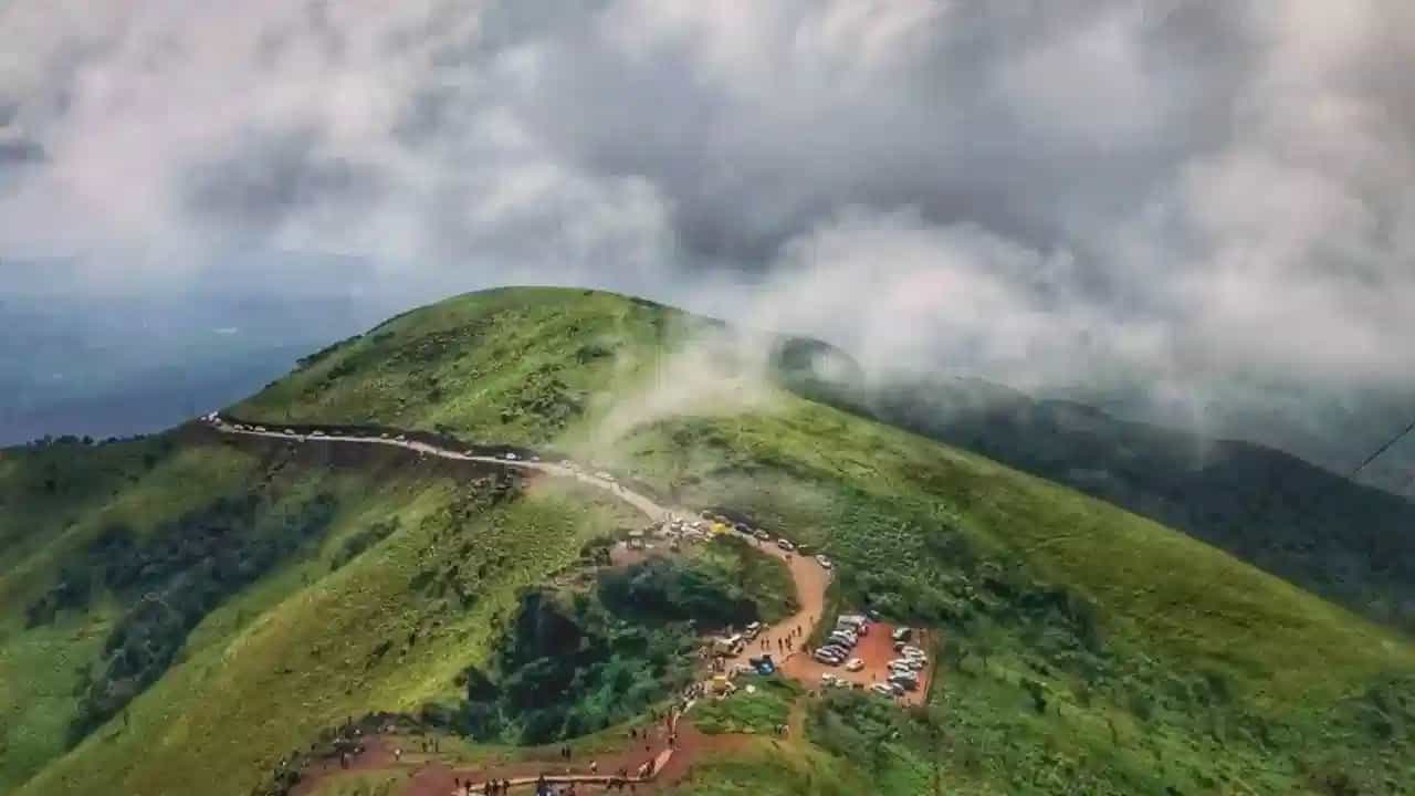 ಮುಳ್ಳಯ್ಯನಗಿರಿ, ಚಂದ್ರದ್ರೋಣ ಪರ್ವತ ಸಾಲು, ಚಾರ್ಮಾಡಿ ಘಾಟಿ ಅಪಾಯಕಾರಿ: ಜಿಯೋಲಾಜಿಕಲ್ ಸರ್ವೇ ವರದಿ ಮುಳ್ಳಯ್ಯನಗಿರಿ, ಚಂದ್ರದ್ರೋಣ ಪರ್ವತ ಸಾಲು, ಚಾರ್ಮಾಡಿ ಘಾಟಿ ಅಪಾಯಕಾರಿ: ಜಿಯೋಲಾಜಿಕಲ್ ಸರ್ವೇ ವರದಿ