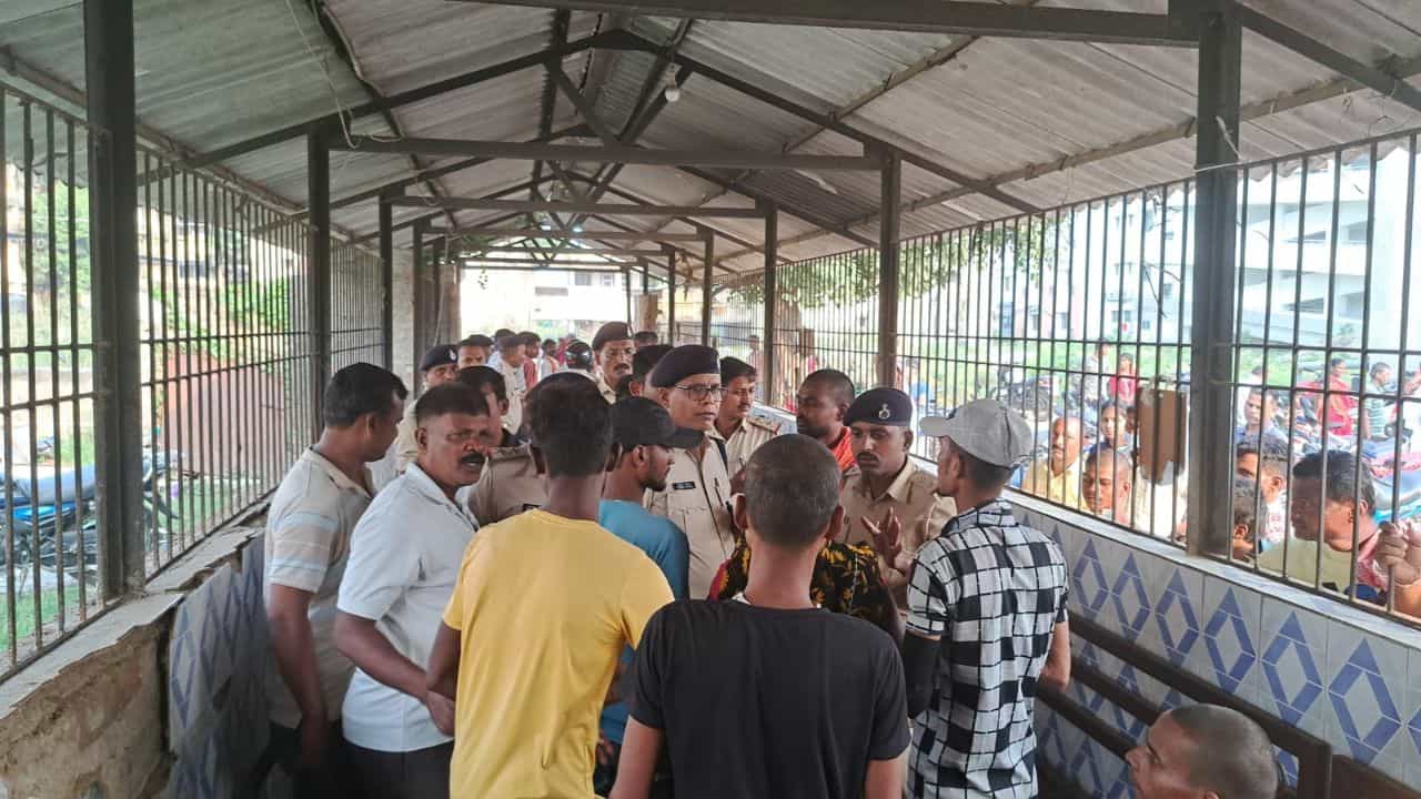 ಟ್ಯಾಂಕ್ನಲ್ಲಿ ಮುಳುಗಿದವನನ್ನು ರಕ್ಷಿಸಲು ಹೋದವರೂ ನೀರುಪಾಲು; ಒಂದೇ ಕುಟುಂಬದ ನಾಲ್ವರ ಸಾವು ಟ್ಯಾಂಕ್ನಲ್ಲಿ ಮುಳುಗಿದವನನ್ನು ರಕ್ಷಿಸಲು ಹೋದವರೂ ನೀರುಪಾಲು; ಒಂದೇ ಕುಟುಂಬದ ನಾಲ್ವರ ಸಾವು