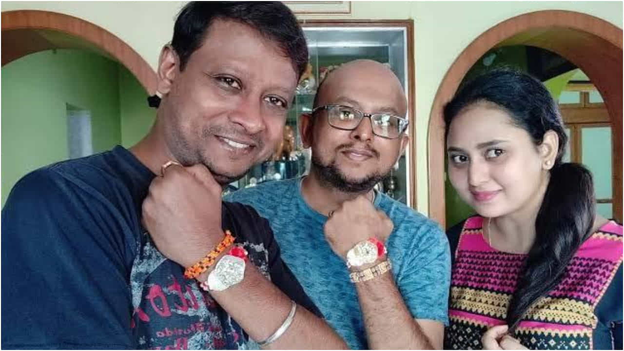 ನಟಿ ಅಮೂಲ್ಯ ಸಹೋದರ ದೀಪಕ್ ಅರಸ್ ಇನ್ನಿಲ್ಲ; ಅನಾರೋಗ್ಯದಿಂದ ನಿಧನ ನಟಿ ಅಮೂಲ್ಯ ಸಹೋದರ ದೀಪಕ್ ಅರಸ್ ಇನ್ನಿಲ್ಲ; ಅನಾರೋಗ್ಯದಿಂದ ನಿಧನ
