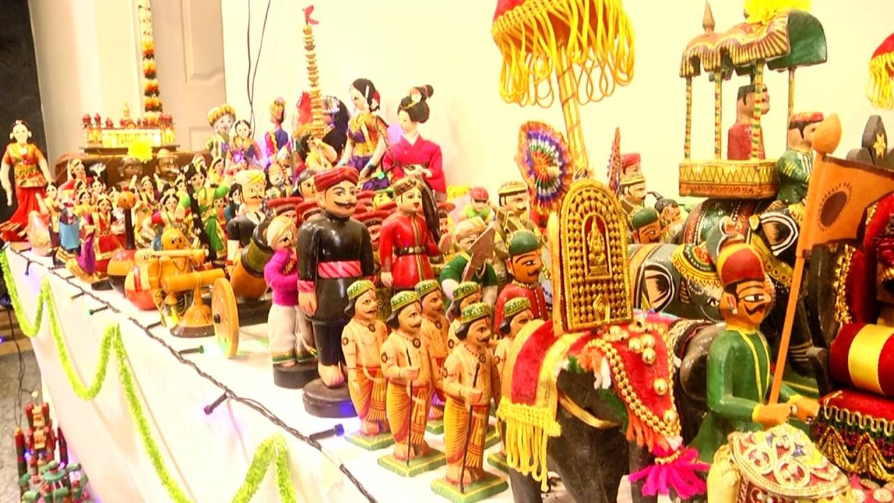 Installation of 3000 dolls in single house at dharwad 