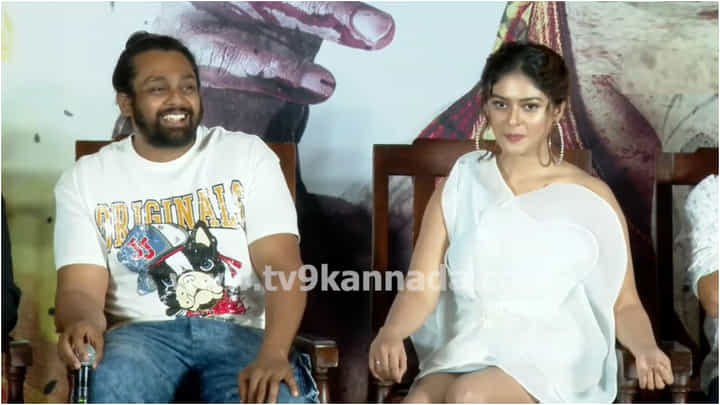 ಮಾರ್ಟಿನ್ ಟ್ರೇಲರ್ ಕೊನೆಯಲ್ಲಿ ಇಂಥ ಡೈಲಾಗ್ ಬೇಕಿತ್ತಾ? ನೇರವಾಗಿ ಉತ್ತರ ನೀಡಿದ ಧ್ರುವ ಸರ್ಜಾ ಮಾರ್ಟಿನ್ ಟ್ರೇಲರ್ ಕೊನೆಯಲ್ಲಿ ಇಂಥ ಡೈಲಾಗ್ ಬೇಕಿತ್ತಾ? ನೇರವಾಗಿ ಉತ್ತರ ನೀಡಿದ ಧ್ರುವ ಸರ್ಜಾ