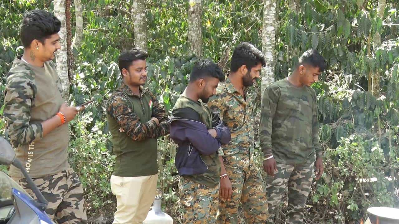 ಚಿಕ್ಕಮಗಳೂರು: ದಸರಾ ಸಂಭ್ರಮದ ನಡುವೆ ETF ಸಿಬ್ಬಂದಿಗೆ ಸಂಬಳ ನೀಡದ ಸರ್ಕಾರ ಚಿಕ್ಕಮಗಳೂರು: ದಸರಾ ಸಂಭ್ರಮದ ನಡುವೆ ETF ಸಿಬ್ಬಂದಿಗೆ ಸಂಬಳ ನೀಡದ ಸರ್ಕಾರ