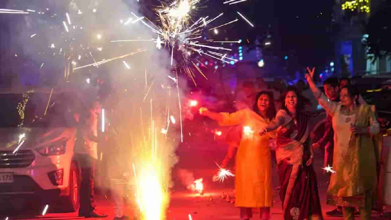 Delhi Firecrackers Ban: ದೆಹಲಿ ವಾಯುಮಾಲಿನ್ಯ, ಮುಂದಿನ ವರ್ಷದವರೆಗೆ ಪಟಾಕಿ ನಿಷೇಧ