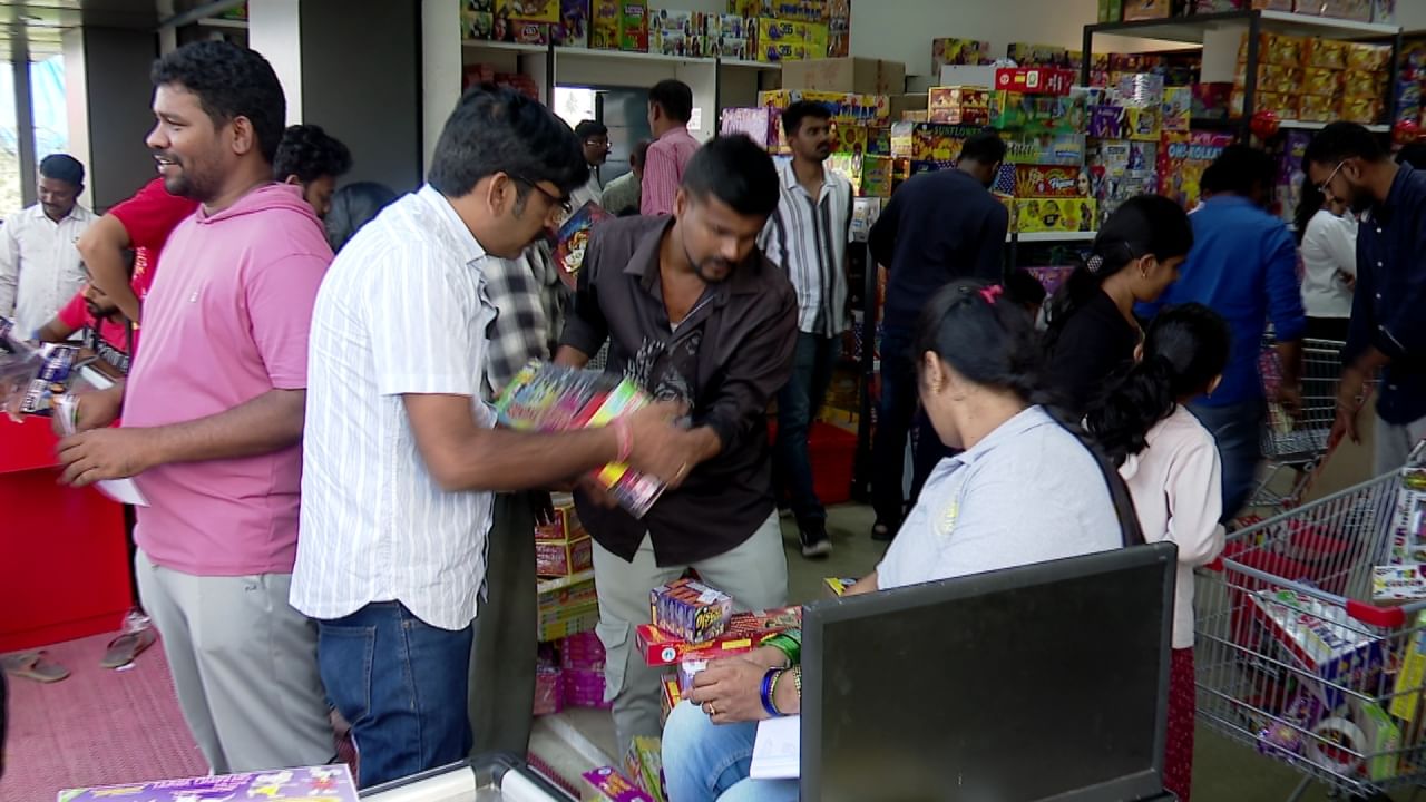 Diwali: Huge Demand for firecrackers in Bangalore, what is the price? Here is the detail