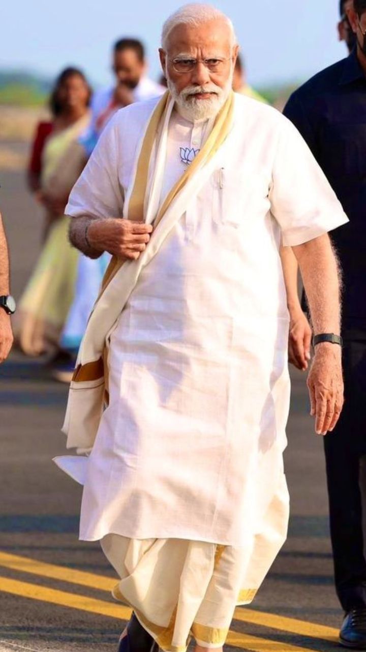 ಗುಜರಾತ್​ನ ಮುಖ್ಯಮಂತ್ರಿಯಾಗಿ 12 ವರ್ಷ ಮತ್ತು  ಪ್ರಧಾನ ಮಂತ್ರಿಯಾಗಿ 11 ವರ್ಷವಾಗಿದ್ದು, ಒಟ್ಟಾರೆ 23 ವರ್ಷಗಳನ್ನು ಪೂರೈಸಿದ್ದು ಅವರ ಯಶಸ್ಸಿನ ಗುಟ್ಟು ಇದಾಗಿದೆ.