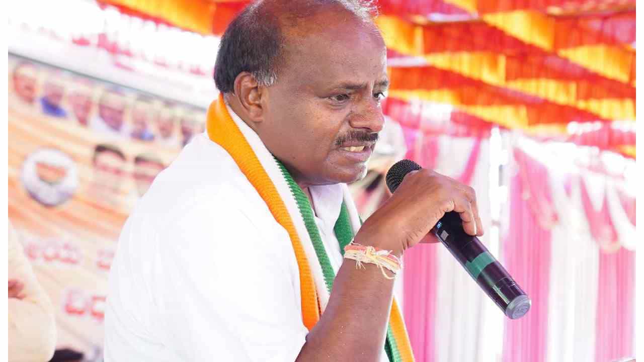 ಉಪಚುನಾವಣೆ ಬಳಿಕ ರಾಜ್ಯದಲ್ಲಿ ರಾಜ್ಯಪಾಲರ ಆಳ್ವಿಕೆ ಜಾರಿ: ಕುಮಾರಸ್ವಾಮಿ ಬಾಂಬ್ ಉಪಚುನಾವಣೆ ಬಳಿಕ ರಾಜ್ಯದಲ್ಲಿ ರಾಜ್ಯಪಾಲರ ಆಳ್ವಿಕೆ ಜಾರಿ: ಕುಮಾರಸ್ವಾಮಿ ಬಾಂಬ್