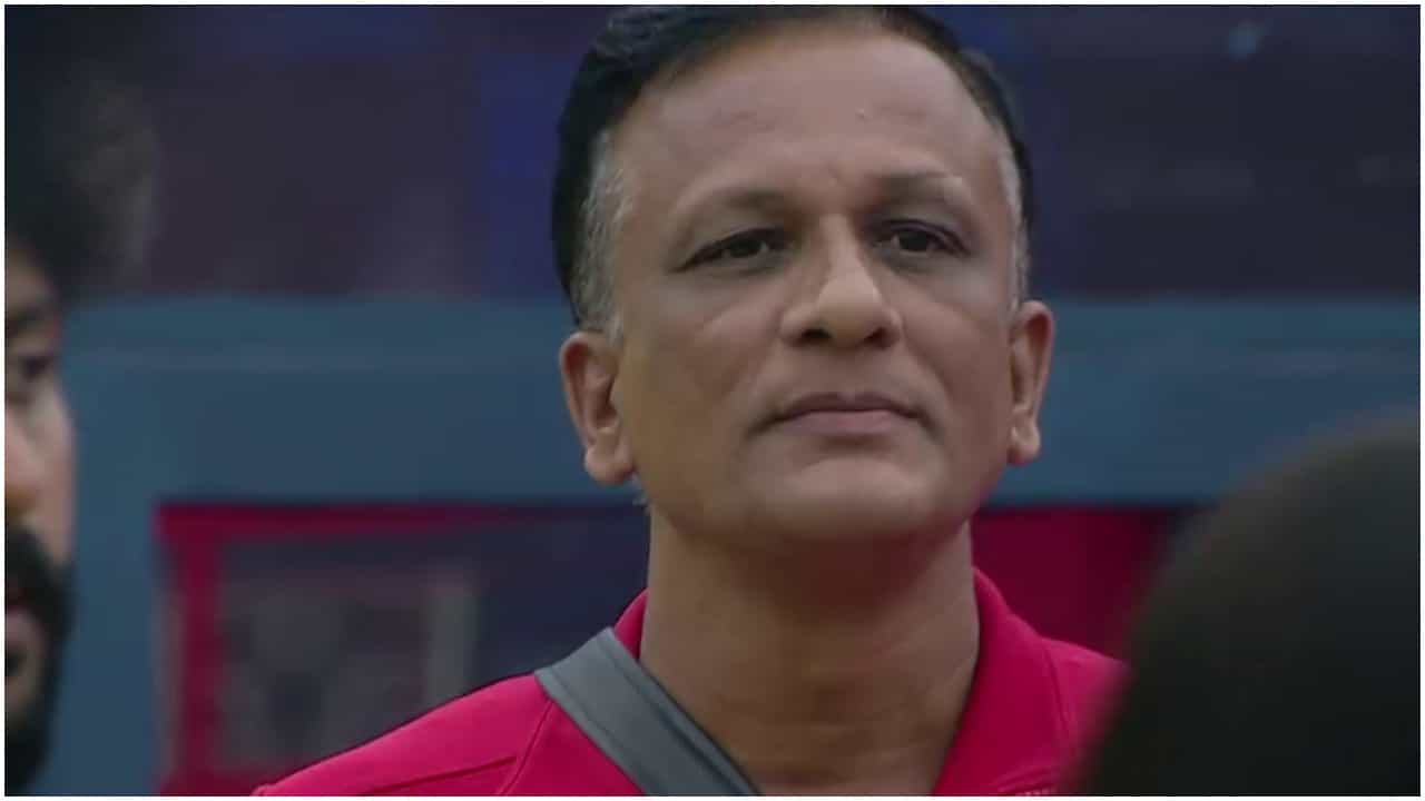 ಕಲರ್ಸ್ ಶೋಗೆ ಮರಳಿದ ಲಾಯರ್ ಜಗದೀಶ್; ಫ್ಯಾನ್ಸ್ಗೆ ಗುಡ್ ನ್ಯೂಸ್ ಕಲರ್ಸ್ ಶೋಗೆ ಮರಳಿದ ಲಾಯರ್ ಜಗದೀಶ್; ಫ್ಯಾನ್ಸ್ಗೆ ಗುಡ್ ನ್ಯೂಸ್