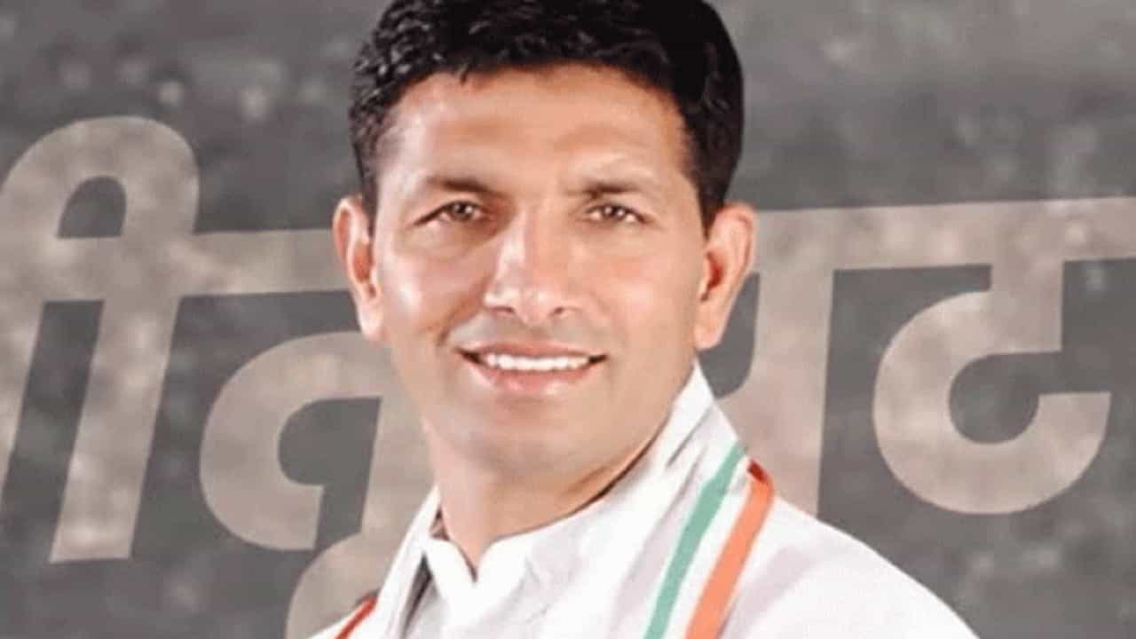 ಭೋಪಾಲ್ನಲ್ಲಿ ಡ್ರಗ್ಸ್ ಪತ್ತೆ: ಉಪ ಮುಖ್ಯಮಂತ್ರಿಗೆ ಕಿಂಗ್ಪಿನ್ನೊಂದಿಗೆ ನಿಕಟ ಸಂಪರ್ಕ: ಕಾಂಗ್ರೆಸ್ ಆರೋಪ ಭೋಪಾಲ್ನಲ್ಲಿ ಡ್ರಗ್ಸ್ ಪತ್ತೆ: ಉಪ ಮುಖ್ಯಮಂತ್ರಿಗೆ ಕಿಂಗ್ಪಿನ್ನೊಂದಿಗೆ ನಿಕಟ ಸಂಪರ್ಕ: ಕಾಂಗ್ರೆಸ್ ಆರೋಪ