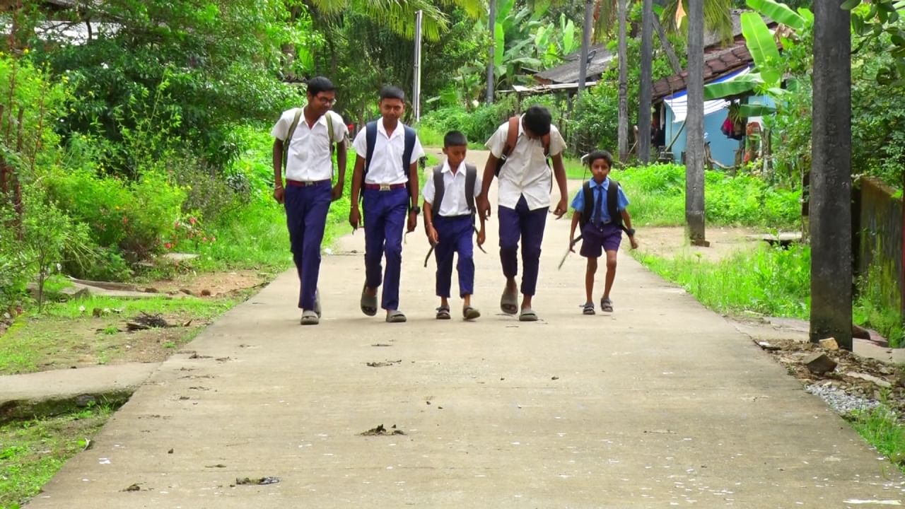 Uttara Kannada's Joida, 10 villages not having bus service, Children going to school fearing for their lives in the dense forest