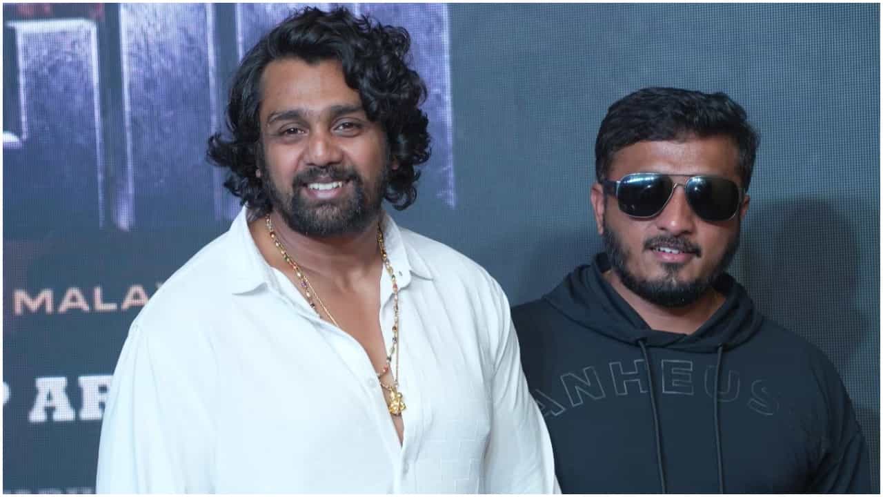 ‘ಮಾರ್ಟಿನ್’ ವಿವಾದ; ನಿರ್ದೇಶಕ ಎಪಿ ಅರ್ಜುನ್ಗೆ ಗೆಲುವು ‘ಮಾರ್ಟಿನ್’ ವಿವಾದ; ನಿರ್ದೇಶಕ ಎಪಿ ಅರ್ಜುನ್ಗೆ ಗೆಲುವು