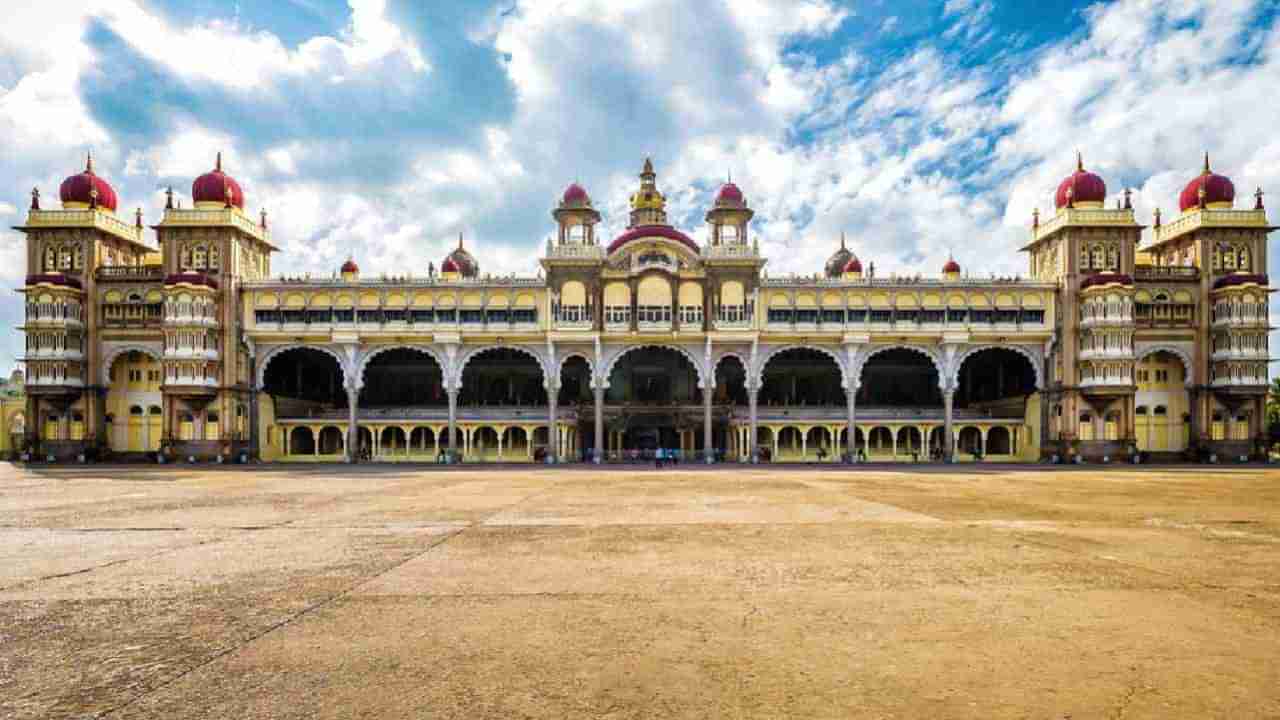 ನಾಳೆಯಿಂದ ಮೈಸೂರು ಅರಮನೆ ಪ್ರವೇಶ ದರ ಹೆಚ್ಚಳ: ದರ ಪಟ್ಟಿ ಇಲ್ಲಿದೆ