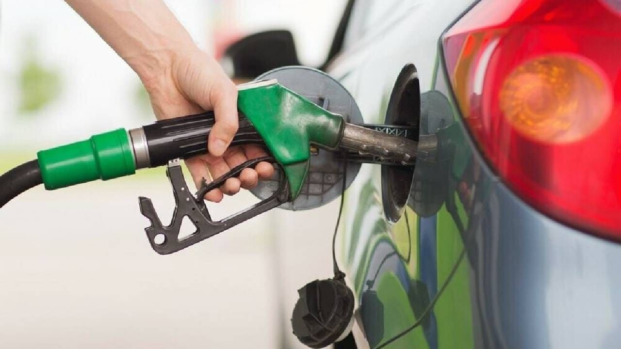 Petrol Diesel Price on October 13: ಭಾರತದಾದ್ಯಂತ ಇಂದು ಪೆಟ್ರೋಲ್, ಡೀಸೆಲ್ ಬೆಲೆ ಎಷ್ಟಿದೆ? ಇಲ್ಲಿದೆ ಮಾಹಿತಿ