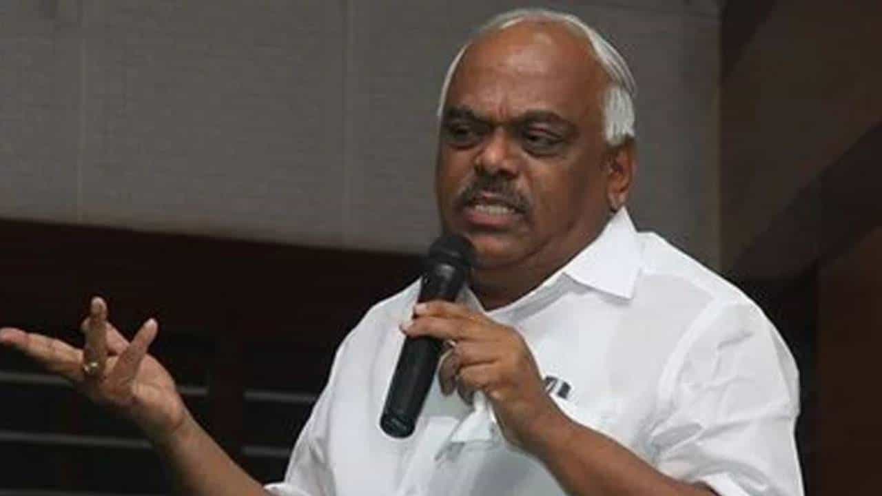 ಮಾಜಿ ಸ್ಪೀಕರ್ ರಮೇಶ್ ಕುಮಾರ್ ವಿರುದ್ಧ 64 ಎಕರೆ ಅರಣ್ಯ ಭೂಮಿ ಒತ್ತುವರಿ ಆರೋಪ ಮಾಜಿ ಸ್ಪೀಕರ್ ರಮೇಶ್ ಕುಮಾರ್ ವಿರುದ್ಧ 64 ಎಕರೆ ಅರಣ್ಯ ಭೂಮಿ ಒತ್ತುವರಿ ಆರೋಪ