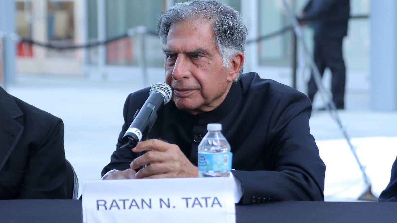 Ratan Tata: ಪೋಷಕರ ವಿಚ್ಛೇದನ, ತಂದೆಯೊಂದಿಗೆ ಭಿನ್ನಾಭಿಪ್ರಾಯ, ಅಂದು ರತನ್ ಪಾಲಿಗೆ ಇದ್ದಿದ್ದು ಅಜ್ಜಿಯೊಬ್ಬರೇ Ratan Tata: ಪೋಷಕರ ವಿಚ್ಛೇದನ, ತಂದೆಯೊಂದಿಗೆ ಭಿನ್ನಾಭಿಪ್ರಾಯ, ಅಂದು ರತನ್ ಪಾಲಿಗೆ ಇದ್ದಿದ್ದು ಅಜ್ಜಿಯೊಬ್ಬರೇ